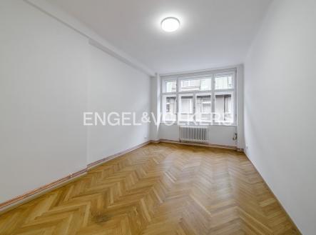 Pronájem bytu, 3+1, 105 m²