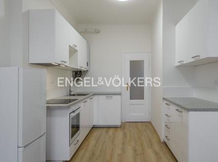 Pronájem bytu, 3+1, 105 m²