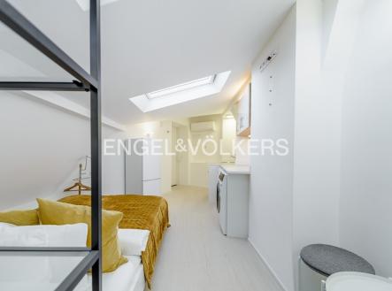 Pronájem bytu, 1+kk, 16 m²