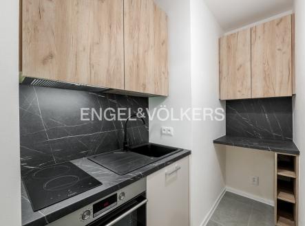 Pronájem bytu, 1+kk, 33 m²