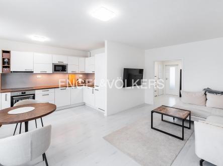 Pronájem bytu, 3+kk, 73 m²