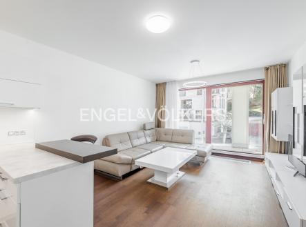 Pronájem bytu, 2+kk, 66 m²