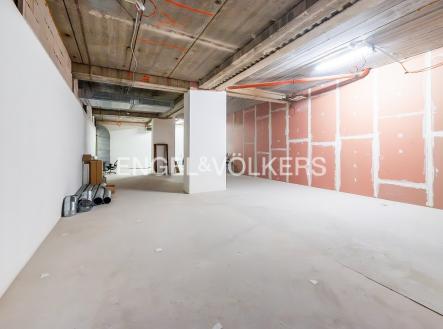 Pronájem obchodní prostory, 201 m²