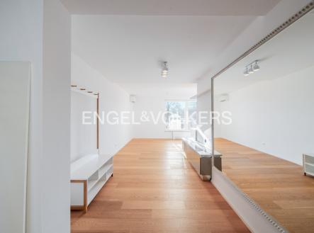 Pronájem bytu, 3+kk, 96 m²