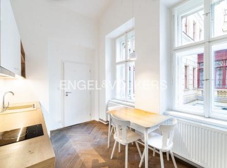 Pronájem bytu, 2+1, 54 m²