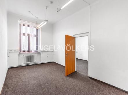 Pronájem kanceláře, 32 m²
