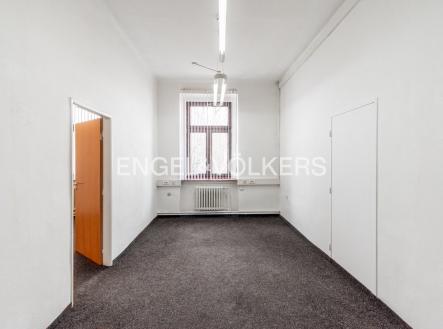 Pronájem kanceláře, 32 m²