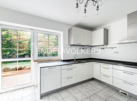 Pronájem domu/vily, 403 m²