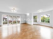 Pronájem domu/vily, 403 m²