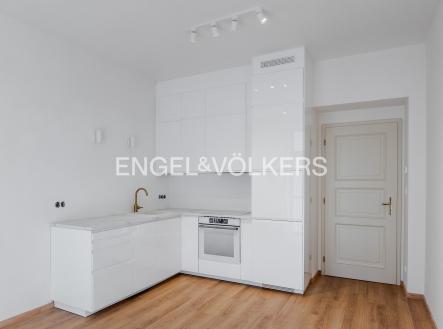 Pronájem bytu, 2+kk, 44 m²