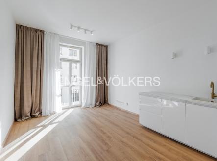 Pronájem bytu, 2+kk, 45 m²