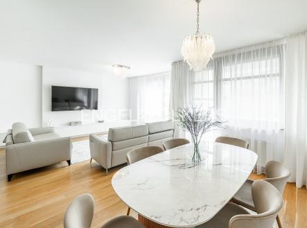 Pronájem bytu, 3+kk, 115 m²