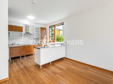 Pronájem domu/vily, 350 m²