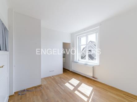 Pronájem bytu, 3+kk, 68 m²