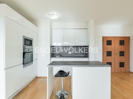 Pronájem bytu, 3+kk, 79 m²