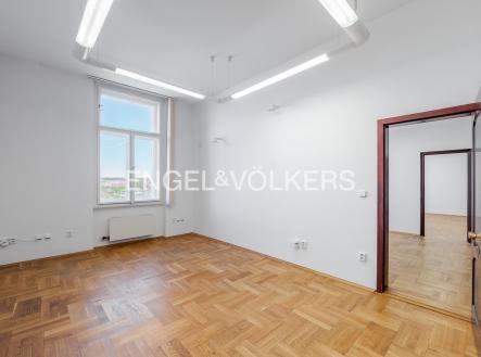 Pronájem kanceláře, 155 m²