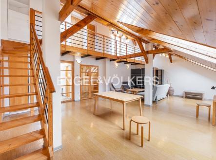 Pronájem bytu, 2+1, 94 m²