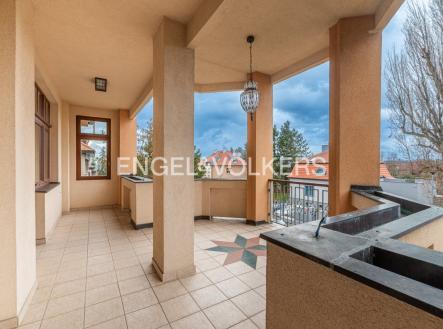 Pronájem bytu, 4+1, 152 m²