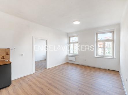 Pronájem bytu, 4+kk, 101 m²
