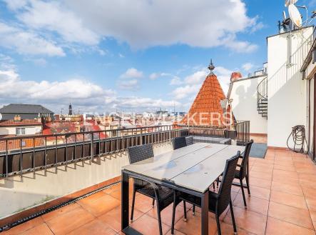 Pronájem bytu, 4+kk, 220 m²