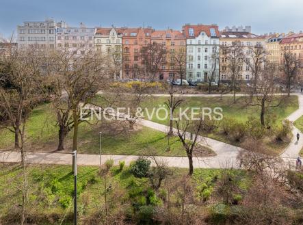 Pronájem bytu, 3+kk, 94 m²