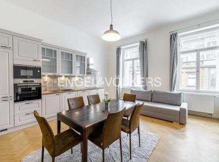 Pronájem bytu, 2+1, 100 m²