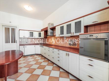 Prodej bytu, 4+1, 143 m²