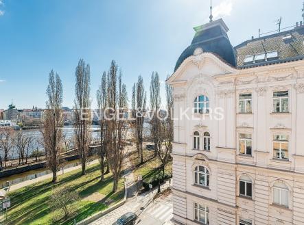 Prodej bytu, 3+1, 128 m²