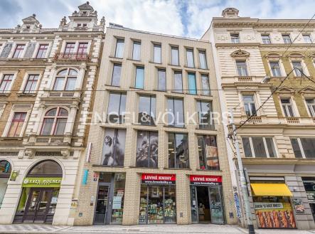 Pronájem obchodní prostory, 624 m²