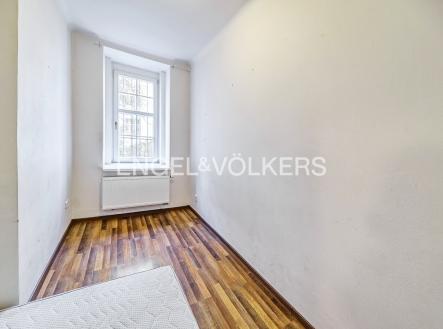 Pronájem bytu, 4+kk, 98 m²