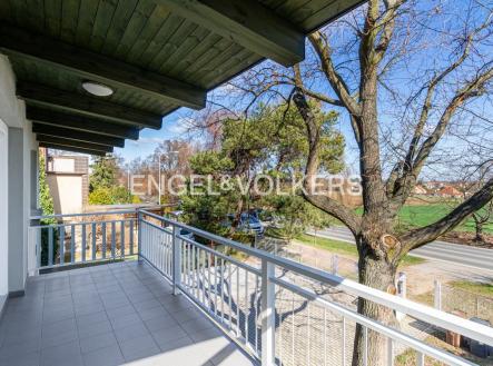 Pronájem domu/vily, 200 m²