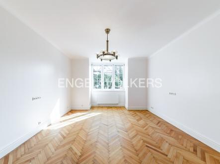 Pronájem domu/vily, 222 m²