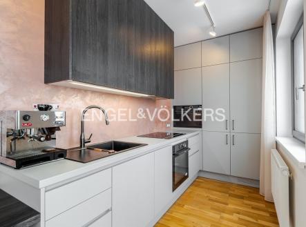 Pronájem bytu, 2+kk, 63 m²