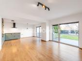 Pronájem domu/vily, 140 m²