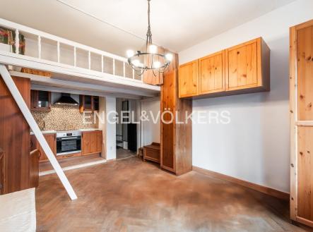 Pronájem bytu, 1+kk, 27 m²