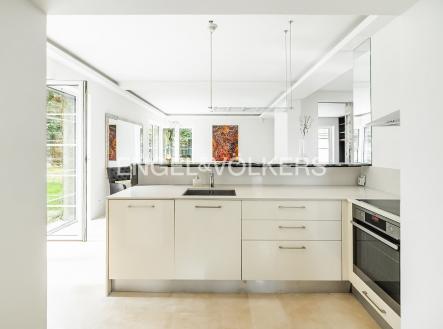 Pronájem domu/vily, 260 m²