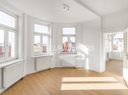 Pronájem bytu, 3+1, 110 m²