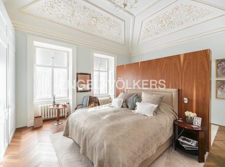 Pronájem bytu, 5+1, 176 m²