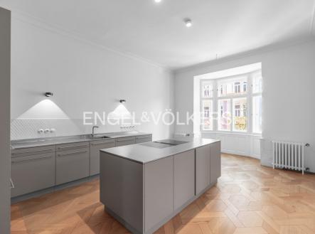 Pronájem bytu, 4+kk, 133 m²