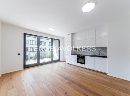 Pronájem bytu, 2+kk, 56 m²