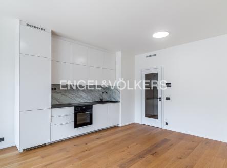 Pronájem bytu, 2+kk, 56 m²