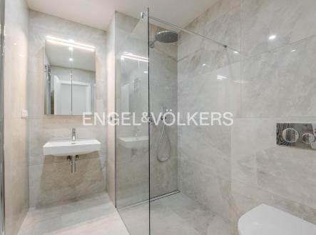 Pronájem bytu, 2+kk, 68 m²