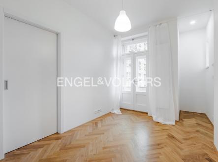 Pronájem bytu, 2+kk, 44 m²