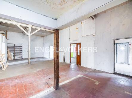 Pronájem komerčního objektu, sklad, 150 m²