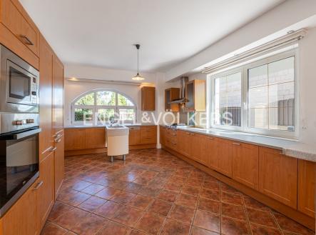 Pronájem domu/vily, 360 m²