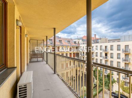 Pronájem bytu, 4+1, 147 m²