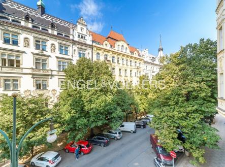 Pronájem bytu, 4+1, 151 m²