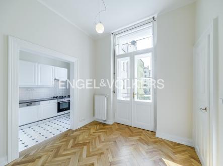 Pronájem bytu, 4+1, 151 m²