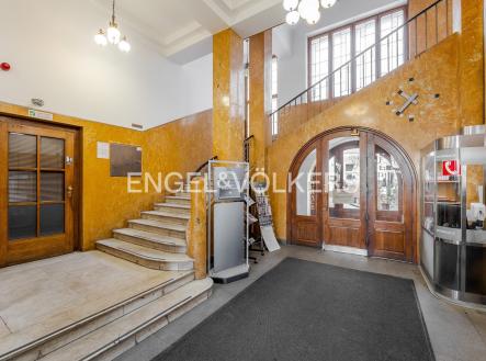 Pronájem kanceláře, 58 m²