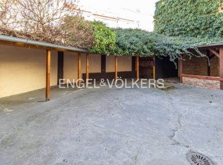 Pronájem obchodní prostor, 139 m²